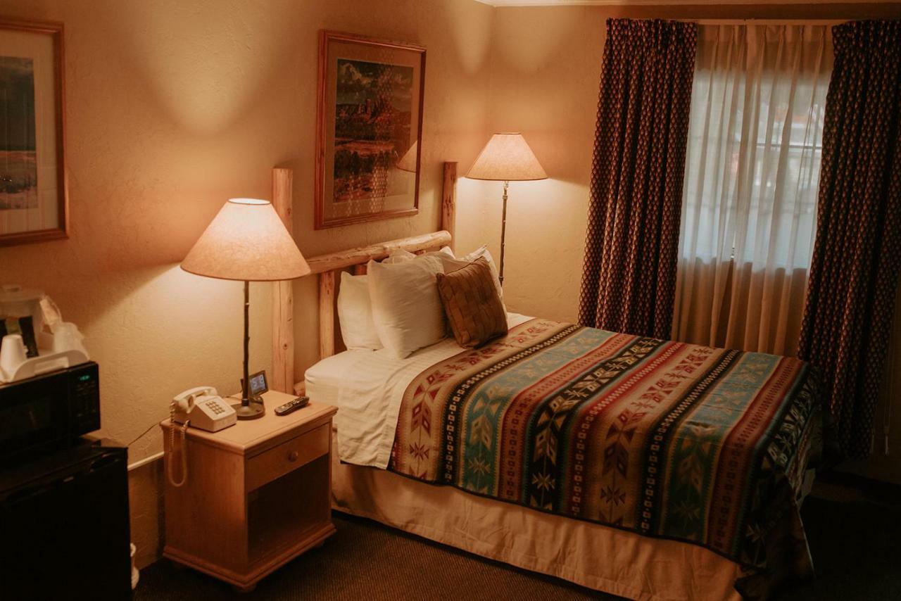 Sitzmark Chalet Inn Ruidoso Εξωτερικό φωτογραφία